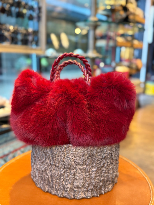 Chubby faux fur handbag