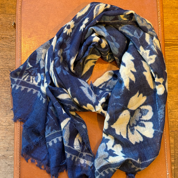 Patterned wool blend scarves